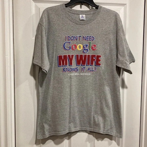 🔥🌟  2X's Host Pick!!! 🔥🌟  Men's "I Don't Need Google" Souvenir" T-Shirt Sz L - Picture 7 of 8